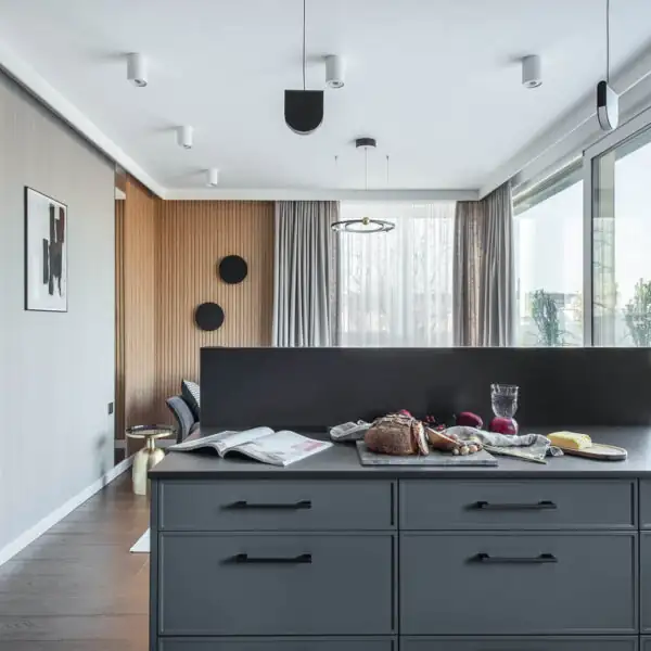 odpowiednie oświetlenie w salonie